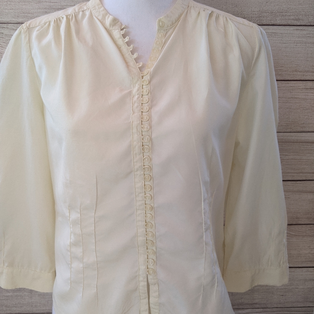 New York&Company size medium blouse in excellent c